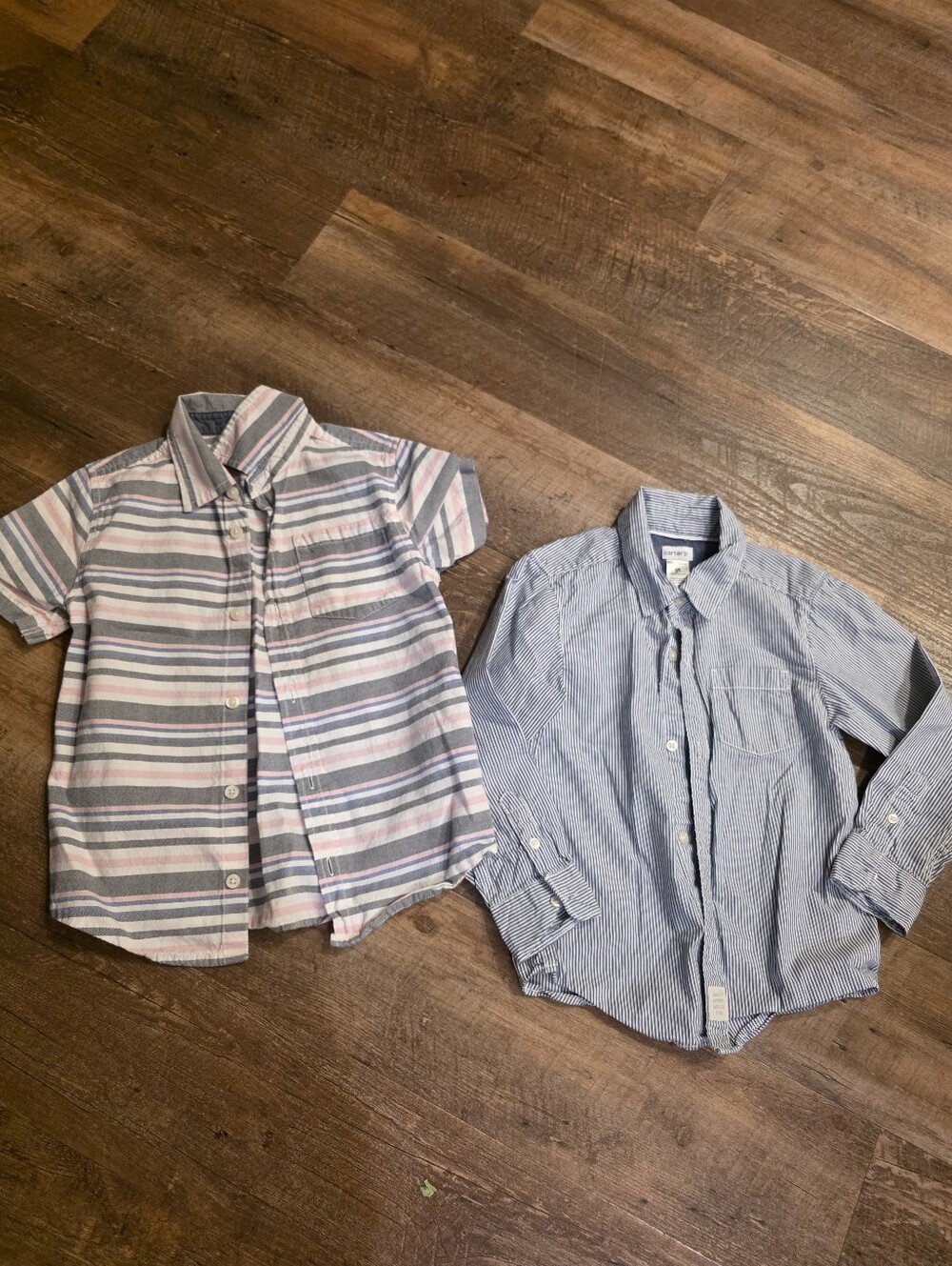Boys Lot Of 2 Striped Button-Up Shirts  Pink, Gray & White And Blue & Wh Size 5t